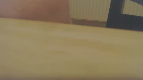 hannes_k online show from 10/18/25, 12:02