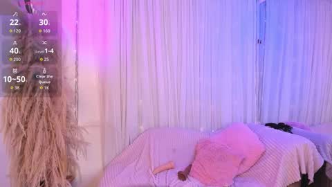 Hannie ws online show from 11/18/25, 10:36