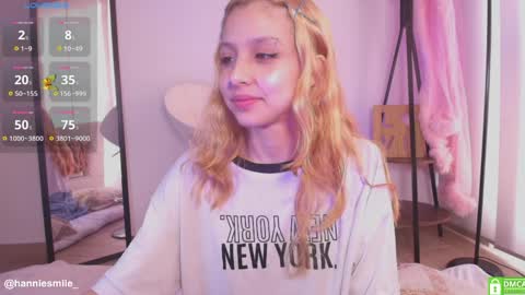 Snapshot of hanniesmile_ chatting on 04/04/26, 07:44 Hannie online show from 04/04/26, 07:44