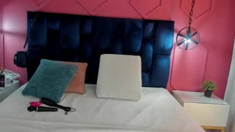 Snapshot of hanny_bliss chatting on 05/31/26, 12:01 Hanny online show from 05/31/26, 12:01