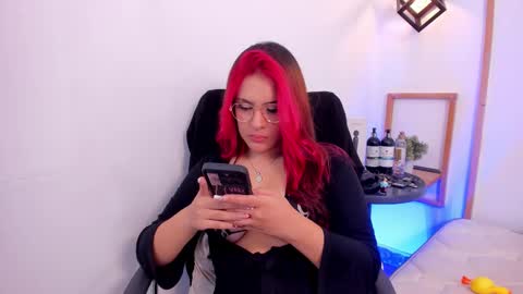 Hanny online show from 12/16/25, 04:34