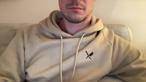 Snapshot of hansimglueck696969 chatting on 11/17/25, 10:26 hansimglueck696969 online show from 11/17/25, 10:26