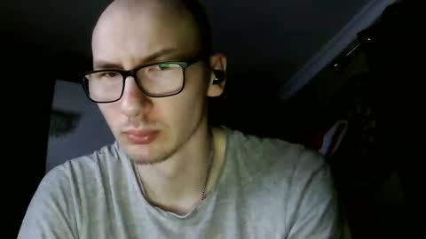 Snapshot of hansole12 chatting on 12/03/24, 12:24 hansole online show from 12/03/24, 12:24