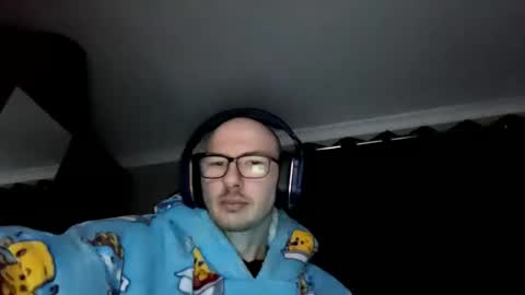 Snapshot of hansole12 chatting on 01/13/25, 06:16 hansole online show from 01/13/25, 06:16