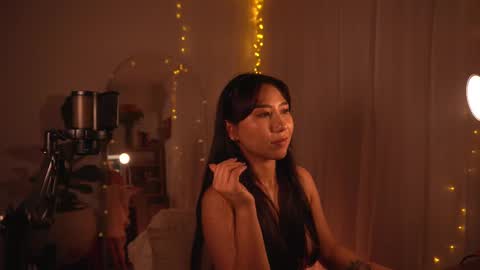 Snapshot of hanymel chatting on 12/07/24, 01:25 Mizi online show from 12/07/24, 01:25