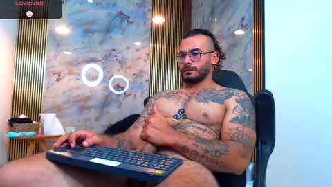 Snapshot of hanz_col chatting on 12/26/24, 04:21 hanz_col online show from 12/26/24, 04:21