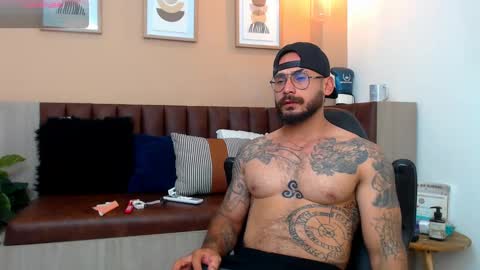 Snapshot of hanz_col chatting on 03/10/25, 04:28 hanz_col online show from 03/10/25, 04:28