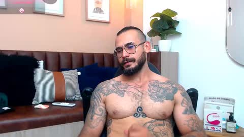 Snapshot of hanz_col chatting on 03/12/25, 06:11 hanz_col online show from 03/12/25, 06:11