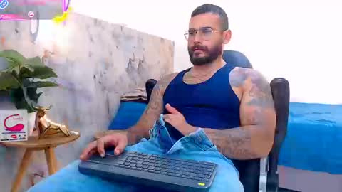 Snapshot of hanz_col chatting on 09/11/25, 04:40 hanz_col online show from 09/11/25, 04:40