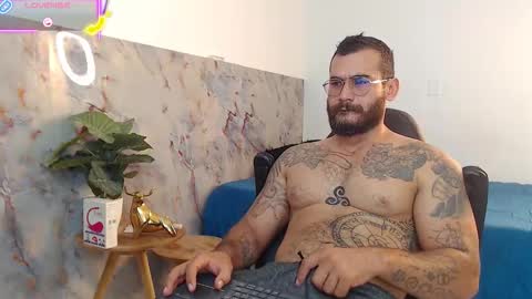 Snapshot of hanz_col chatting on 09/24/25, 11:13 hanz_col online show from 09/24/25, 11:13