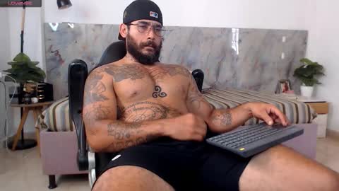 hanz_col online show from 03/15/26, 04:02