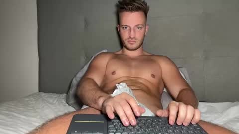 Snapshot of hanzlagerfelt chatting on 09/18/25, 12:34 hanzlagerfelt online show from 09/18/25, 12:34