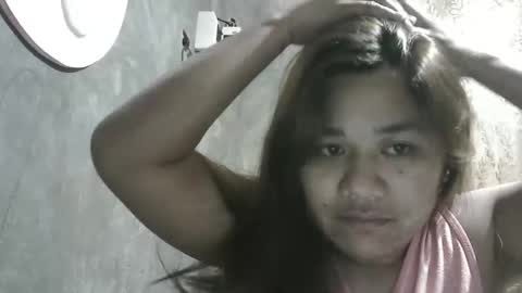 happy00725310 online show from 12/03/25, 10:08