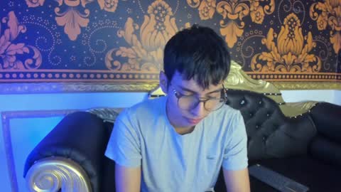 Snapshot of happy_cream_ chatting on 12/08/24, 02:41 happy_cream_ online show from 12/08/24, 02:41