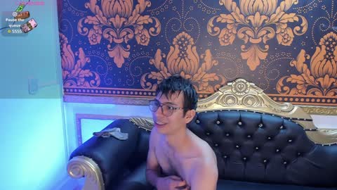 Snapshot of happy_cream_ chatting on 12/22/24, 06:04 happy_cream_ online show from 12/22/24, 06:04