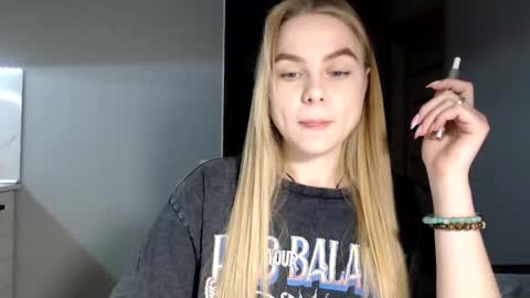 Snapshot of happy_fox_ chatting on 12/27/24, 09:43 happy_fox_ online show from 12/27/24, 09:43