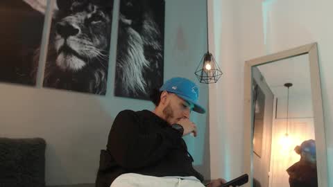 Snapshot of happy_hot7 chatting on 01/22/25, 03:09 happy_hot7 online show from 01/22/25, 03:09