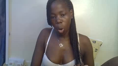 Snapshot of happy_kienyeji chatting on 11/15/25, 06:44 happy_kienyeji online show from 11/15/25, 06:44