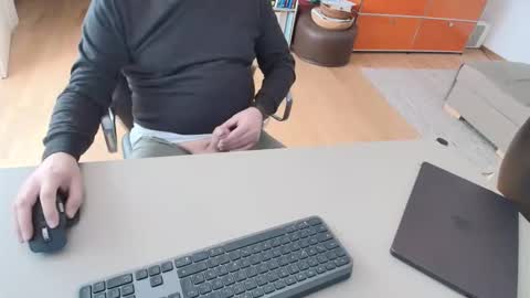 Snapshot of happybugger chatting on 03/28/26, 09:42 Cum for you online show from 03/28/26, 09:42