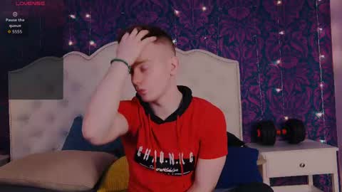 Snapshot of happydeimos chatting on 04/24/26, 10:23 happydeimos online show from 04/24/26, 10:23