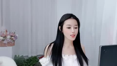 Snapshot of happyflower802318 chatting on 03/18/26, 03:31 Daisy online show from 03/18/26, 03:31