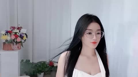 Snapshot of happyflower802318 chatting on 03/26/26, 03:45 Daisy online show from 03/26/26, 03:45