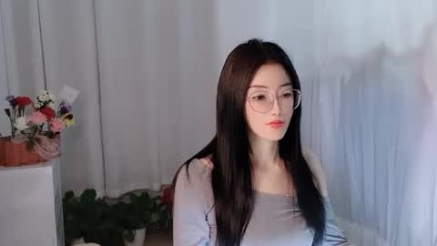 Snapshot of happyflower802318 chatting on 03/28/26, 02:49 Daisy online show from 03/28/26, 02:49