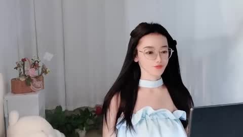 Snapshot of happyflower802318 chatting on 04/04/26, 02:43 Daisy online show from 04/04/26, 02:43