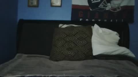 happyhappy4 online show from 12/01/25, 06:07