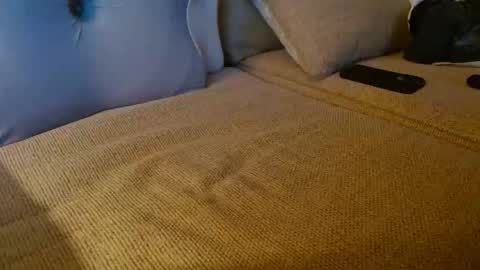 Snapshot of happyhogan1 chatting on 03/05/26, 10:33 Jhonassmann12 online show from 03/05/26, 10:33