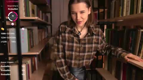 Evy  online show from 12/04/25, 01:48