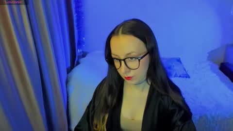 Stephanie online show from 10/23/25, 04:50