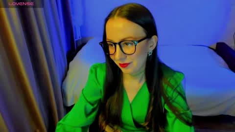 Snapshot of happystephanie chatting on 04/18/26, 07:51 Stephanie online show from 04/18/26, 07:51