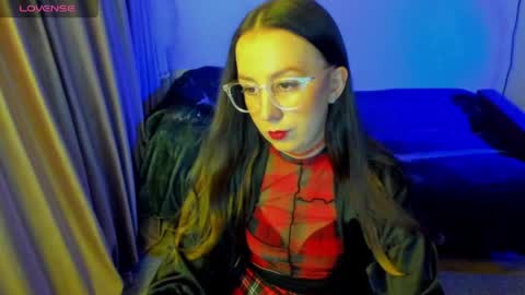 Snapshot of happystephanie chatting on 05/25/26, 07:09 Stephanie online show from 05/25/26, 07:09