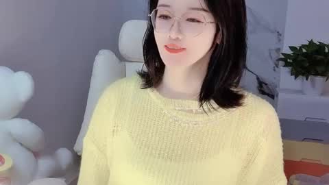 Snapshot of happysweetie168 chatting on 12/02/24, 02:31 Daisy online show from 12/02/24, 02:31