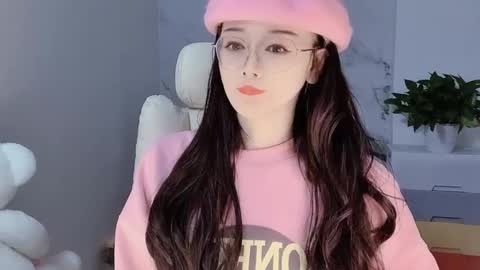 Snapshot of happysweetie168 chatting on 12/07/24, 03:14 Daisy online show from 12/07/24, 03:14