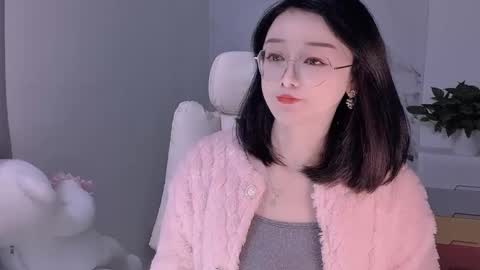 Snapshot of happysweetie168 chatting on 01/18/25, 05:31 Daisy online show from 01/18/25, 05:31