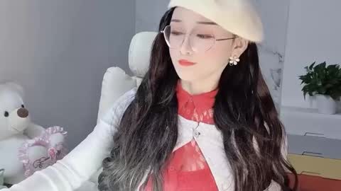 Snapshot of happysweetie168 chatting on 01/25/25, 06:02 Daisy online show from 01/25/25, 06:02