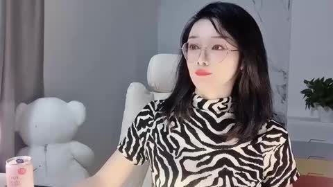 Snapshot of happysweetie168 chatting on 03/01/25, 08:02 Daisy online show from 03/01/25, 08:02