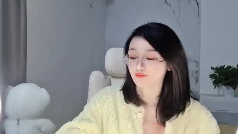 Snapshot of happysweetie168 chatting on 03/08/25, 06:26 Daisy online show from 03/08/25, 06:26