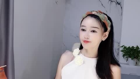 Snapshot of happysweetie168 chatting on 09/09/25, 04:12 Daisy online show from 09/09/25, 04:12