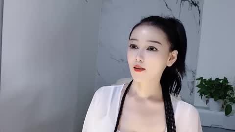 Snapshot of happysweetie168 chatting on 09/16/25, 05:19 Daisy online show from 09/16/25, 05:19