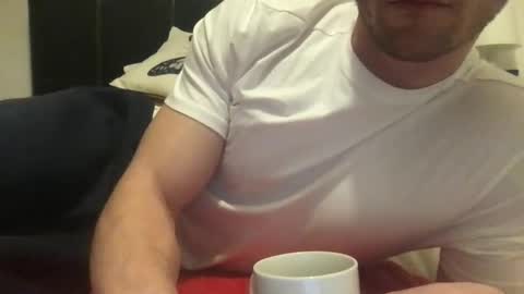 happytoplay22 online show from 02/04/26, 08:47