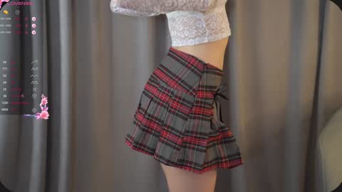 Snapshot of happyvivy chatting on 02/01/25, 07:26 Vivy online show from 02/01/25, 07:26