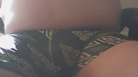 Snapshot of harangbruno chatting on 10/08/25, 12:03 harangbruno online show from 10/08/25, 12:03