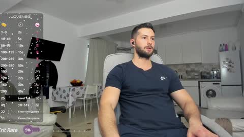 Snapshot of hard_chriss chatting on 12/27/24, 11:06 Hard Cock online show from 12/27/24, 11:06