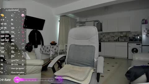 Snapshot of hard_chriss chatting on 01/06/25, 08:14 Hard Cock online show from 01/06/25, 08:14