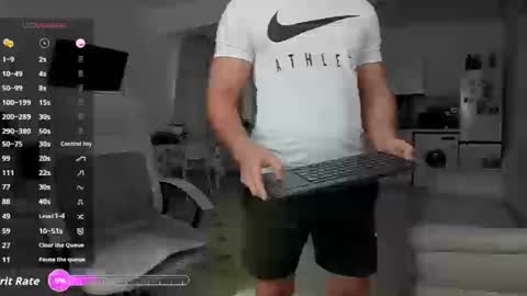 Snapshot of hard_chriss chatting on 09/19/25, 07:54 Hard Cock online show from 09/19/25, 07:54