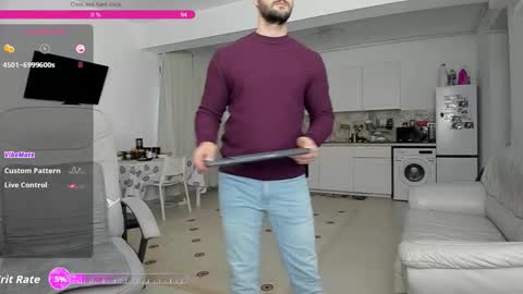 Snapshot of hard_chriss chatting on 10/08/25, 05:38 Hard Cock online show from 10/08/25, 05:38