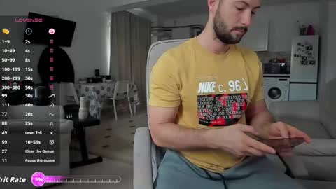 Snapshot of hard_chriss chatting on 10/09/25, 09:51 Hard Cock online show from 10/09/25, 09:51